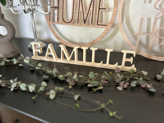 Mot en bois "Famille"