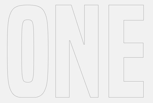 Lettres "ONE" en bois pour photographe